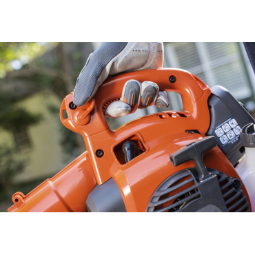 Prise en mains souffleur aspirateur broyeur husqvarna 125 bvx