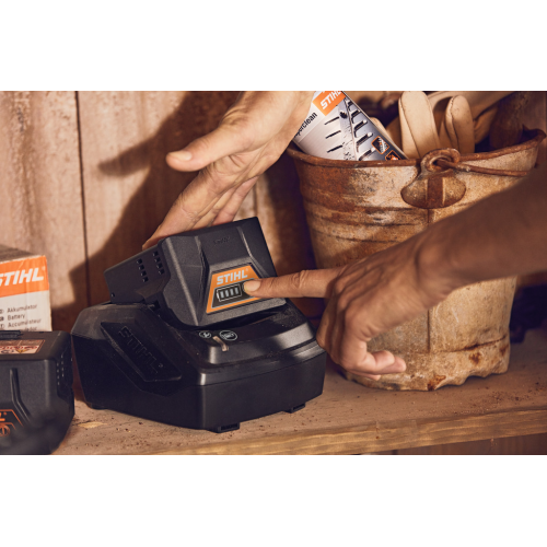 AL101 chargeur de batterie Stihl