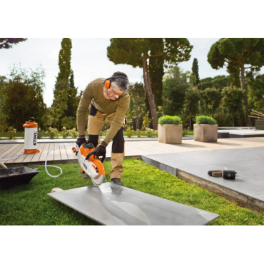 TSA230 Découpeuse à disque STIHL en utilisation