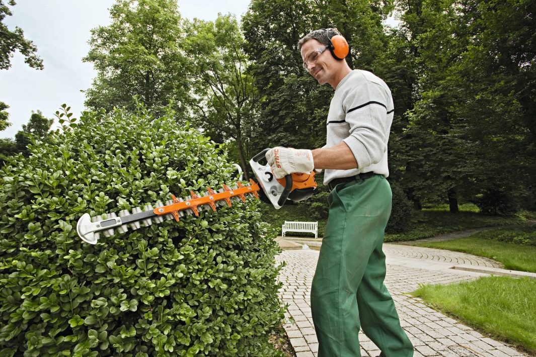 Stihl HS 56 à essence Jardiforet
